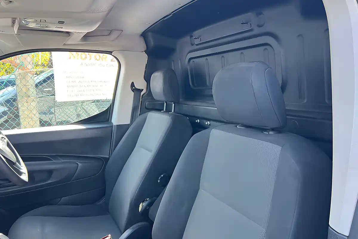 Used 2019 Vauxhall Combo Sportive L1 H1 White - Interior and Exterior details 19
