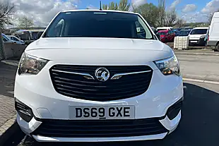 Used 2019 Vauxhall Combo Sportive L1 H1 White - Interior and Exterior details 2