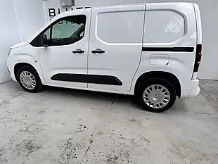 Used 2019 Vauxhall Combo Sportive L1 H1 White - Interior and Exterior details 7