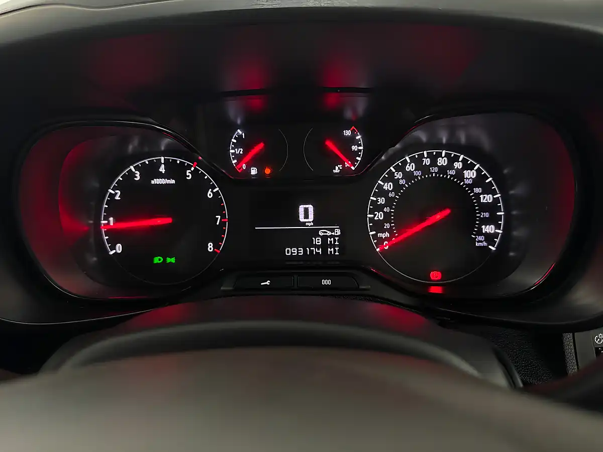 Used 2019 Vauxhall Combo Sportive L1 H1 White - Interior and Exterior details 9