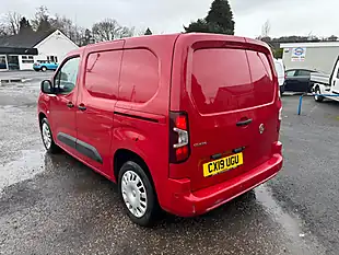 Used 2019 Vauxhall Combo Sportive Red - Interior and Exterior details 6