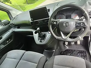 Used 2019 Vauxhall Combo Sportive White - Interior and Exterior details 17