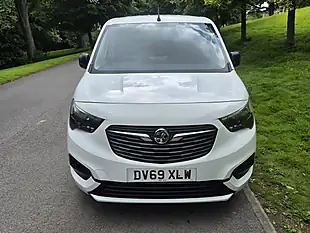 Used 2019 Vauxhall Combo Sportive White - Interior and Exterior details 2