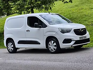 Used 2019 Vauxhall Combo Sportive White - Interior and Exterior details 4