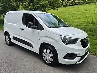 Used 2019 Vauxhall Combo Sportive White - Interior and Exterior details 6