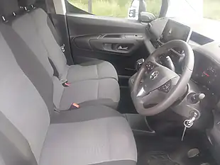 Used 2019 Vauxhall Combo Sportive White - Interior and Exterior details 10