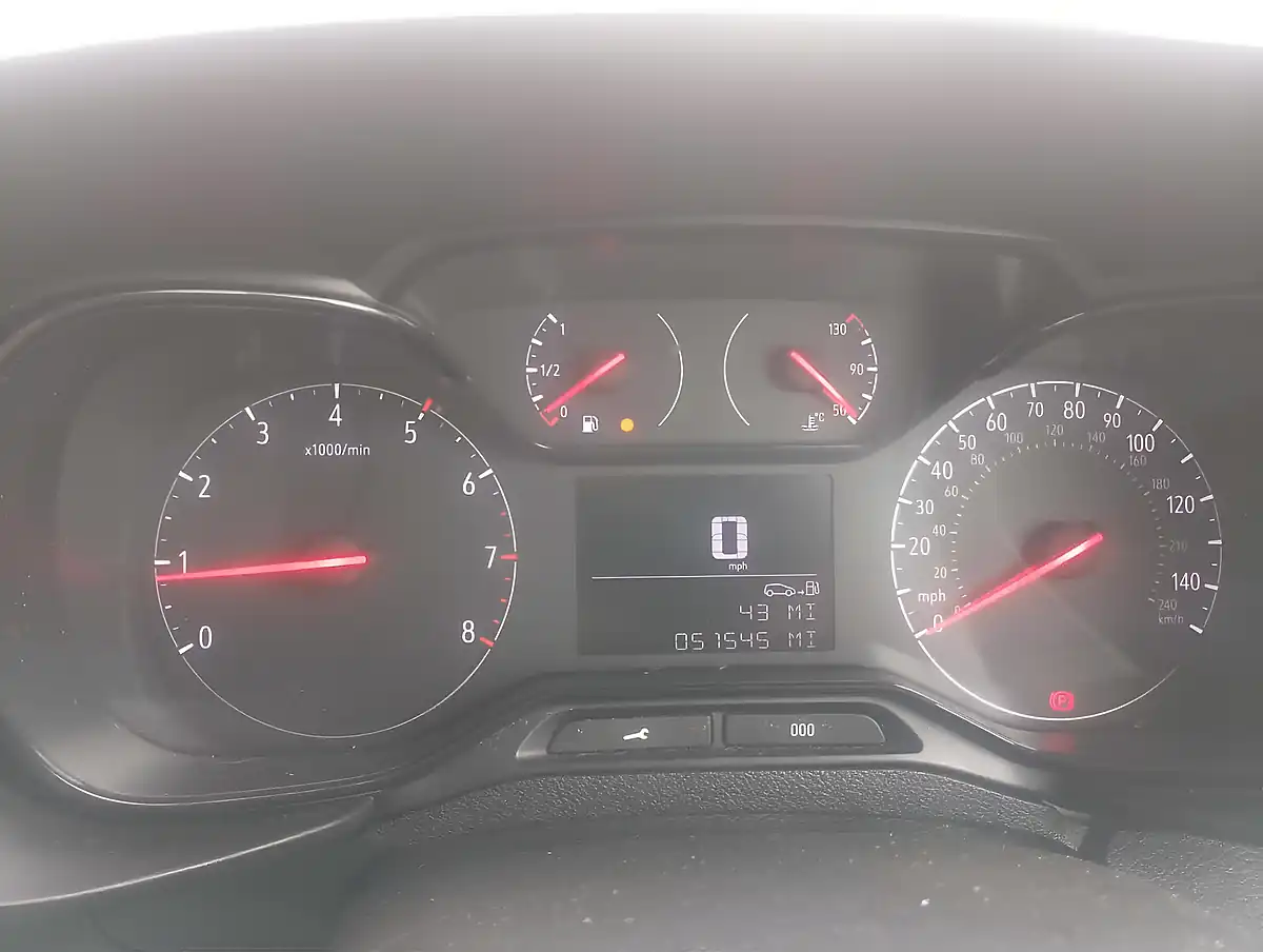 Used 2019 Vauxhall Combo Sportive White - Interior and Exterior details 13