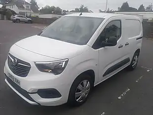 Used 2019 Vauxhall Combo Sportive White - Interior and Exterior details 3