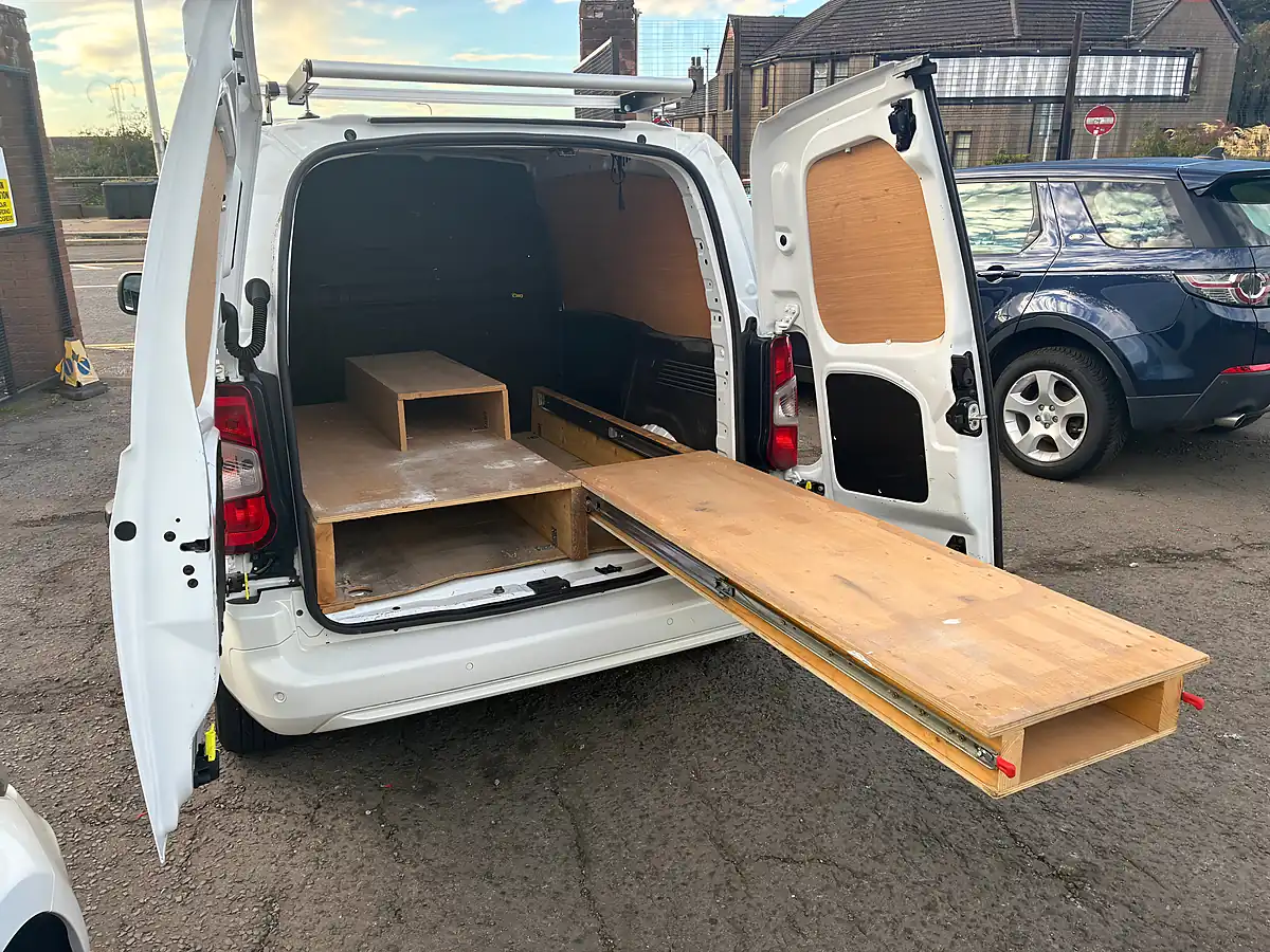 Used 2019 Vauxhall Combo Sportive White - Interior and Exterior details 10