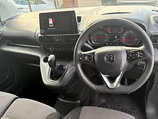 Used 2019 Vauxhall Combo Sportive White - Interior and Exterior details 14