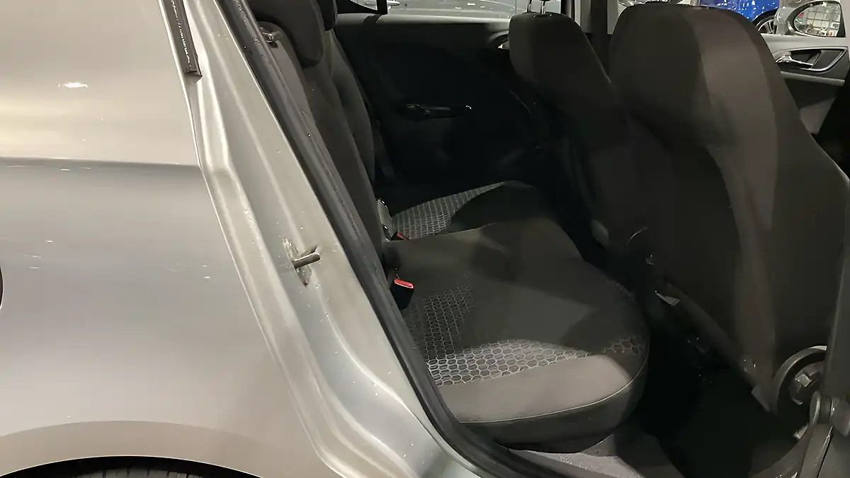 Used 2019 Vauxhall Corsa Design Silver - Interior and Exterior details 11