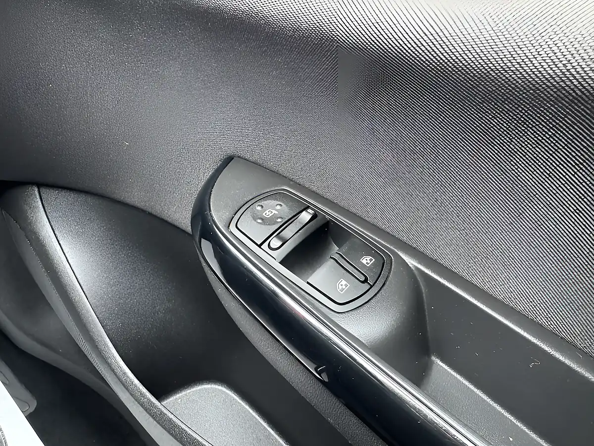 Used 2019 Vauxhall Corsa Energy White - Interior and Exterior details 20