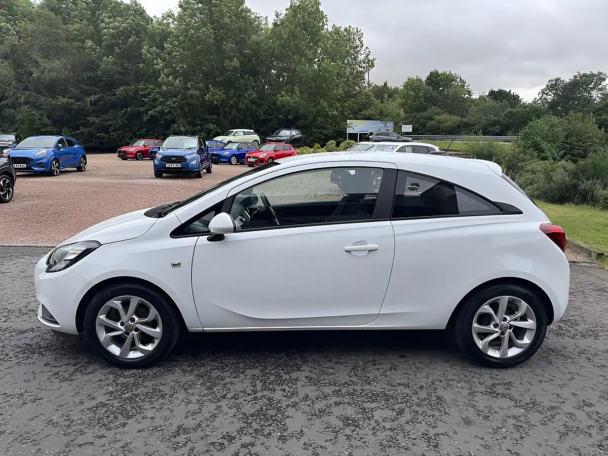 Used 2019 Vauxhall Corsa Energy White - Interior and Exterior details 4