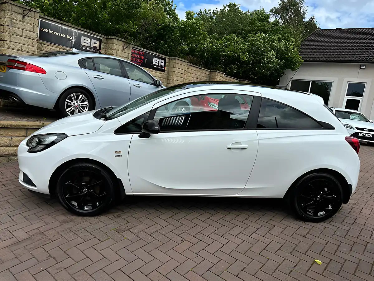 Used 2019 Vauxhall Corsa Griffin Arctic White - Interior and Exterior details 6