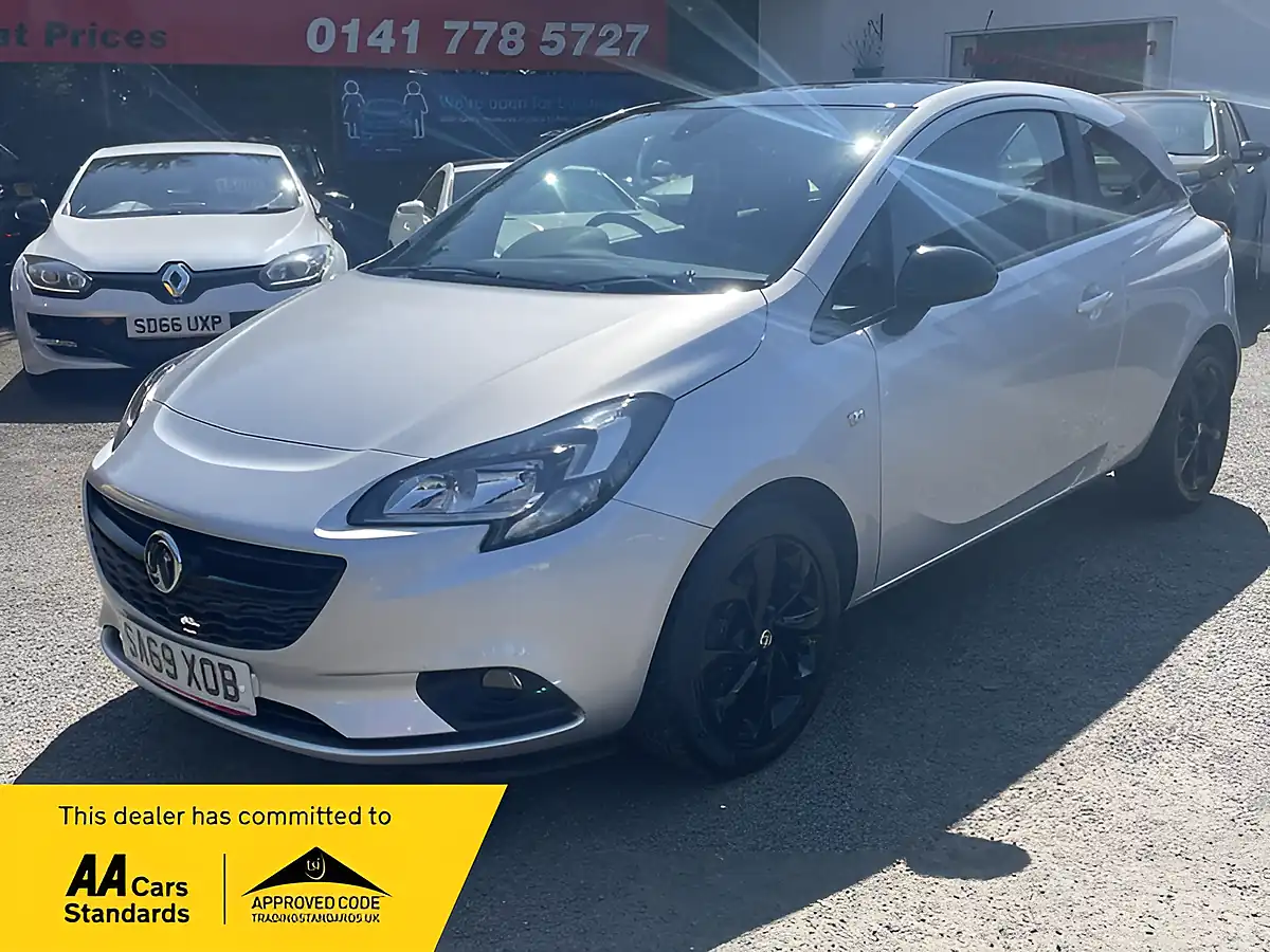 Used 2019 Vauxhall Corsa Griffin Silver - Front View