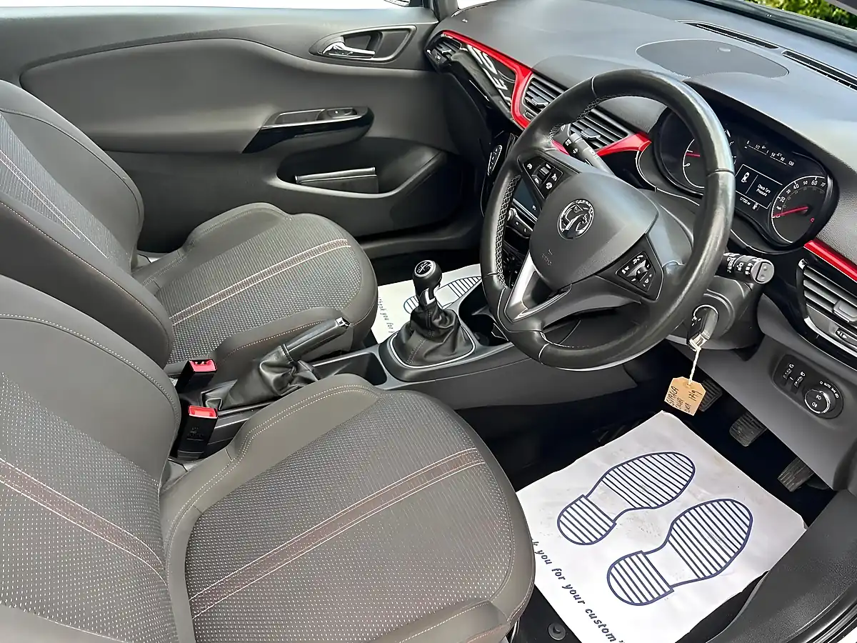 Used 2019 Vauxhall Corsa Griffin Silver - Interior and Exterior details 10