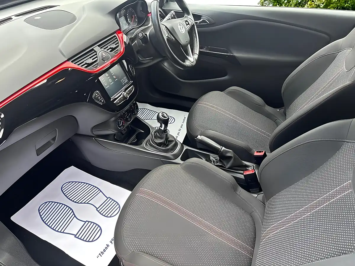 Used 2019 Vauxhall Corsa Griffin Silver - Interior and Exterior details 17