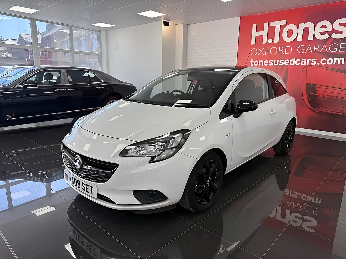 Used 2019 Vauxhall Corsa Griffin White - Interior and Exterior details 14