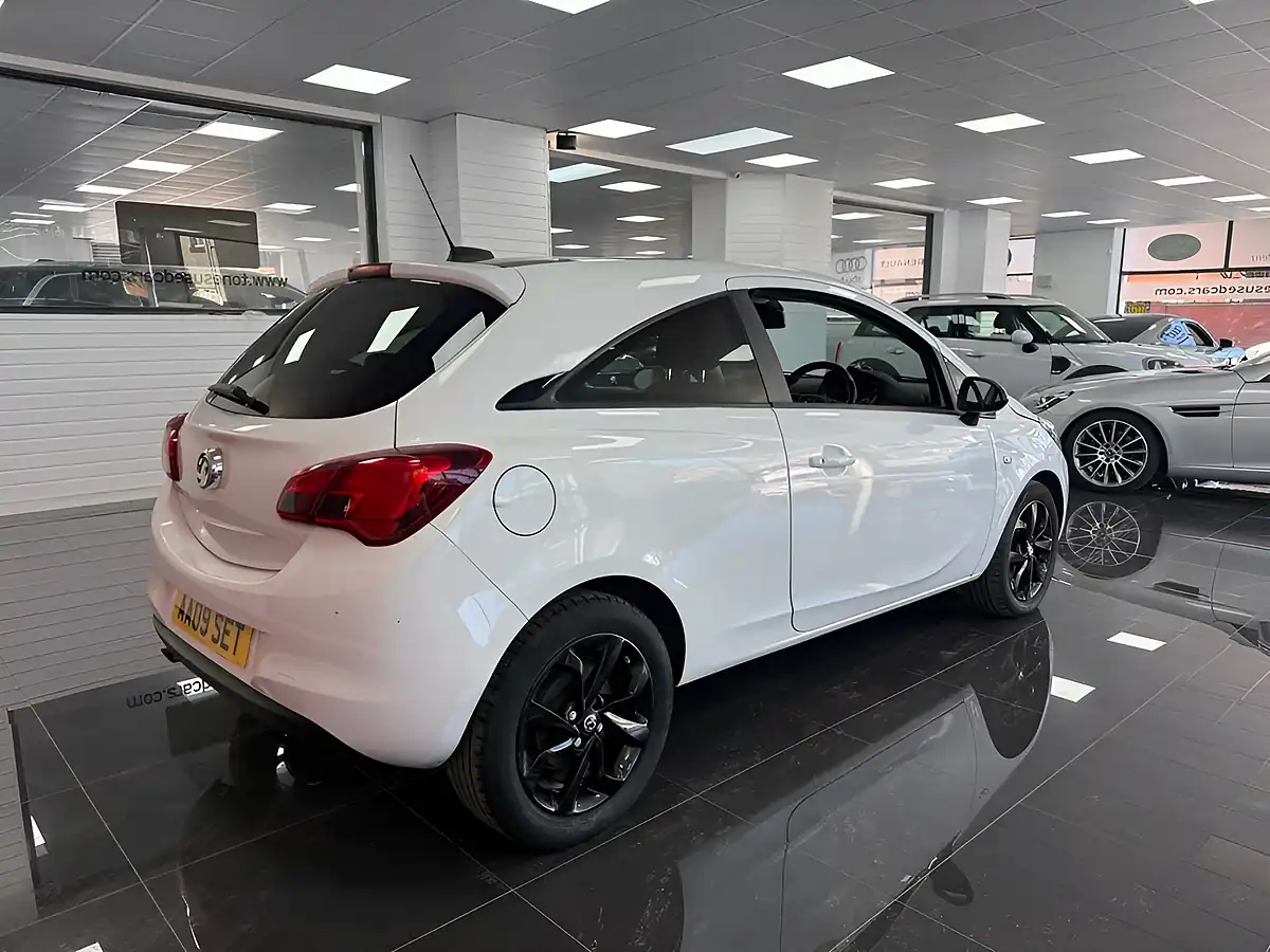 Used 2019 Vauxhall Corsa Griffin White - Interior and Exterior details 2