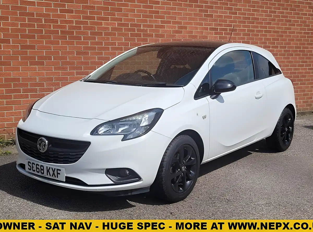 Used 2019 Vauxhall Corsa Griffin White - Front View