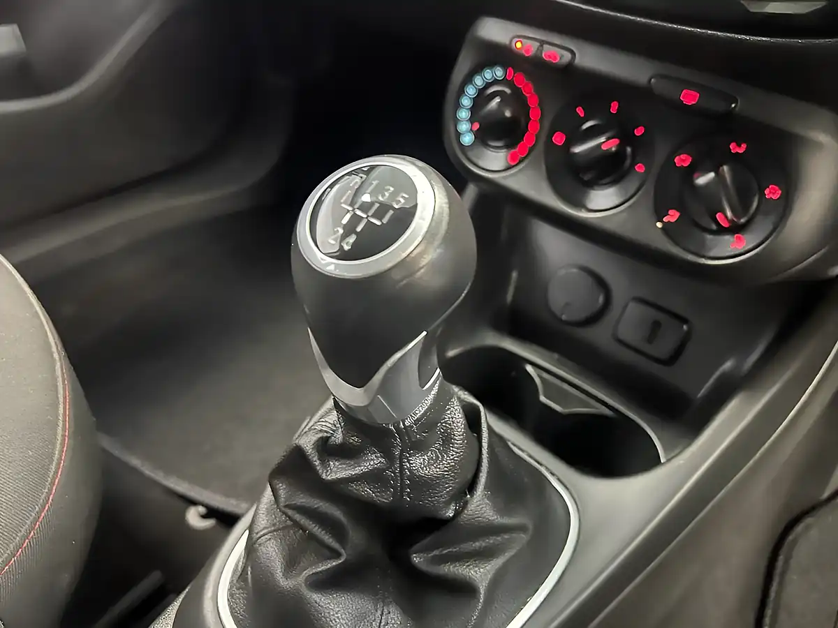 Used 2019 Vauxhall Corsa Griffin White - Interior and Exterior details 14
