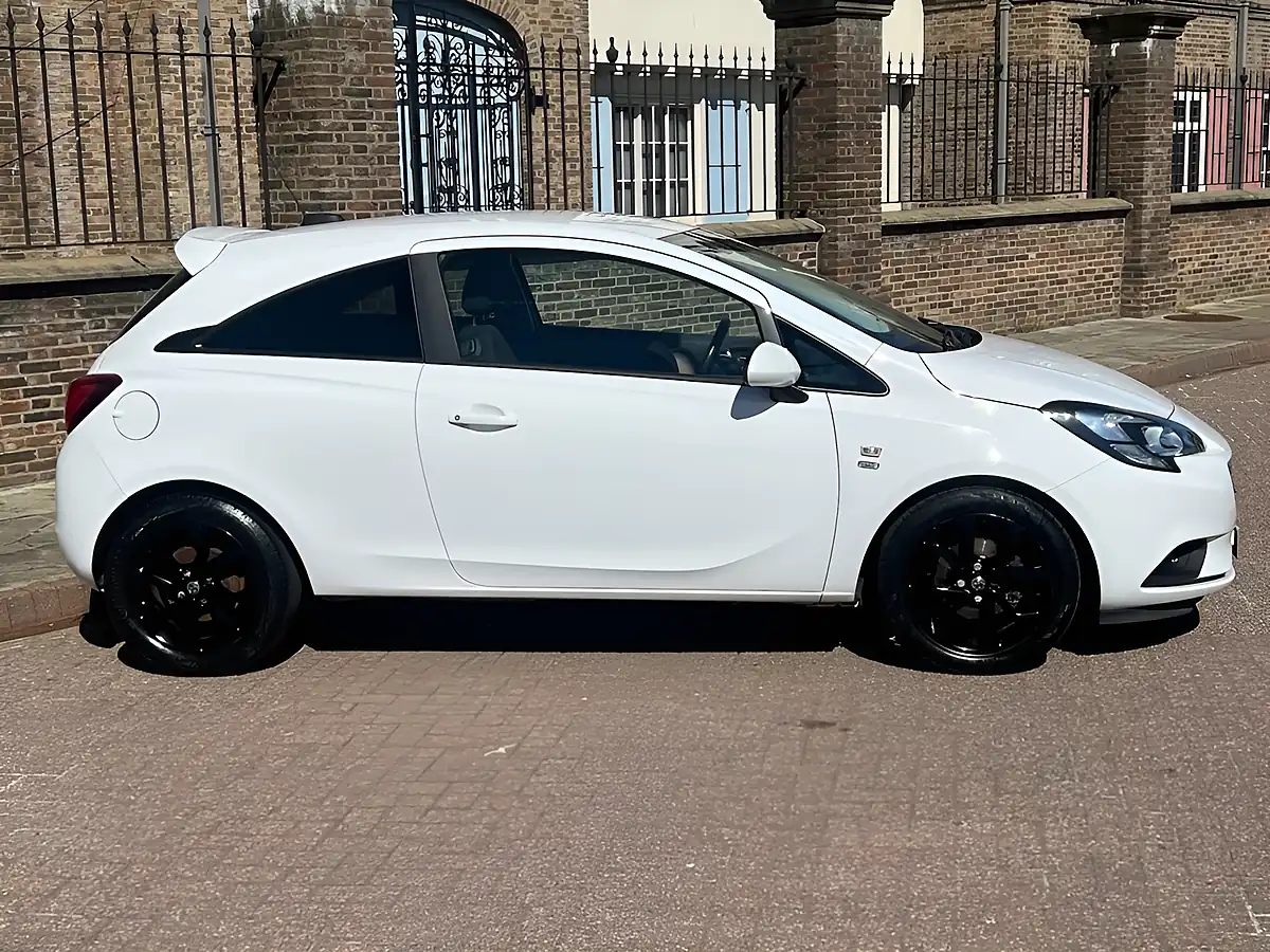Used 2019 Vauxhall Corsa Griffin White - Interior and Exterior details 5