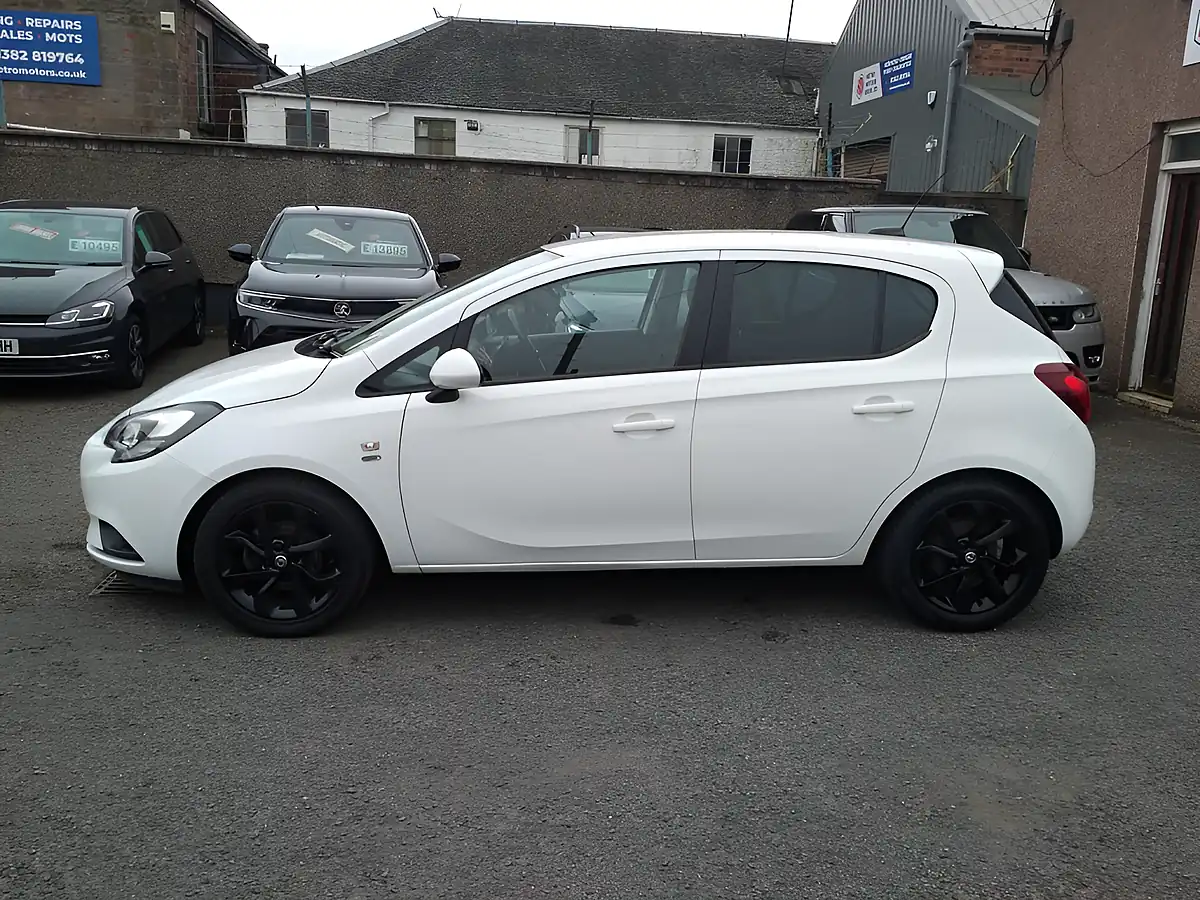Used 2019 Vauxhall Corsa Griffin White - Interior and Exterior details 3