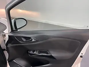 Used 2019 Vauxhall Corsa Griffin White - Interior and Exterior details 14