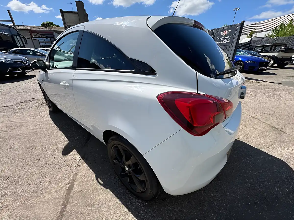 Used 2019 Vauxhall Corsa Griffin White - Interior and Exterior details 19