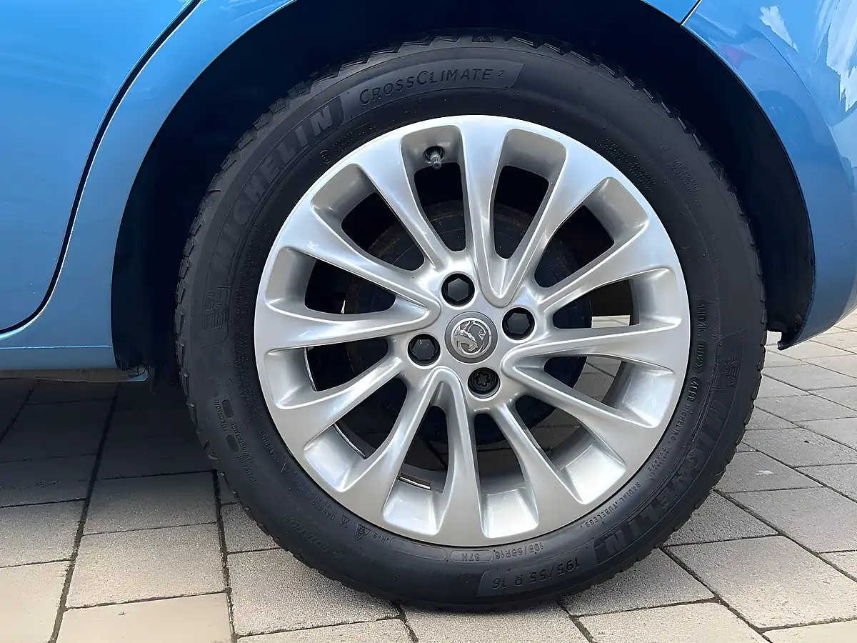 Used 2019 Vauxhall Corsa Se Nav Blue - Interior and Exterior details 7