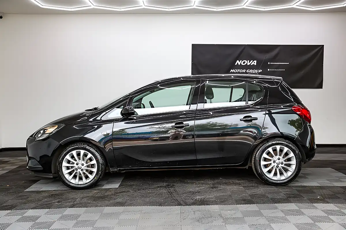 Used 2019 Vauxhall Corsa Se Nav Mineral Black - Interior and Exterior details 3