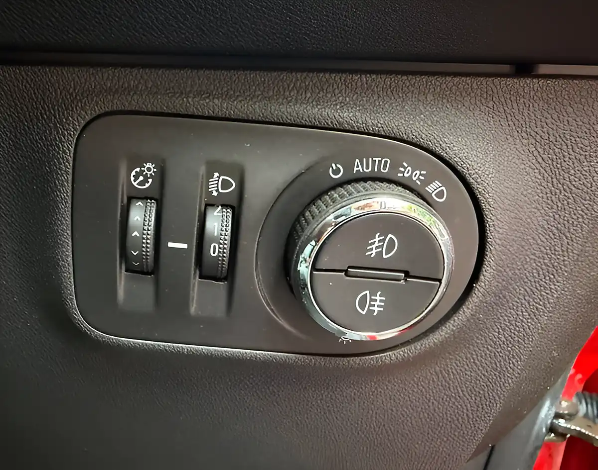 Used 2019 Vauxhall Corsa Se Nav Red - Interior and Exterior details 15