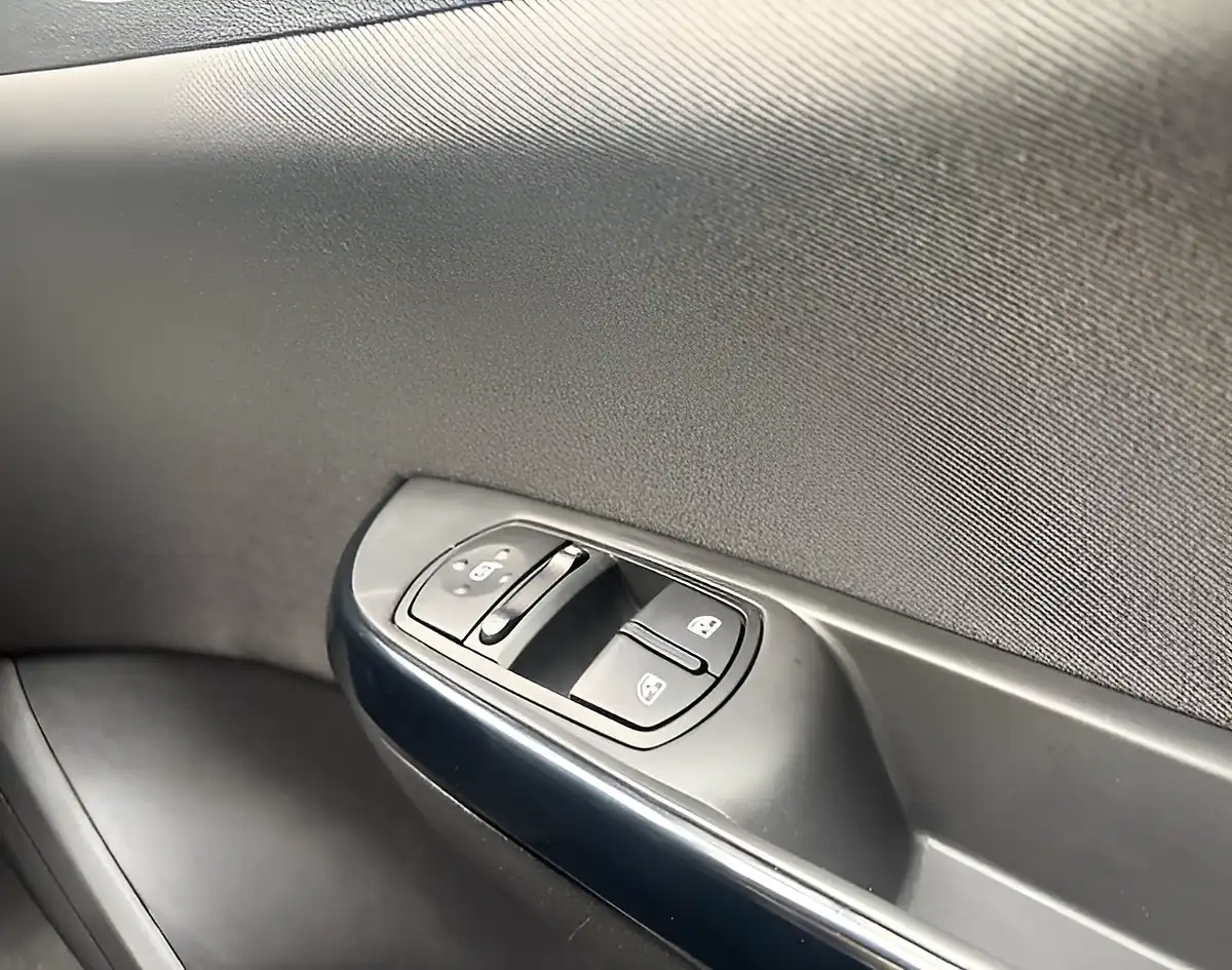 Used 2019 Vauxhall Corsa Se Nav Red - Interior and Exterior details 18