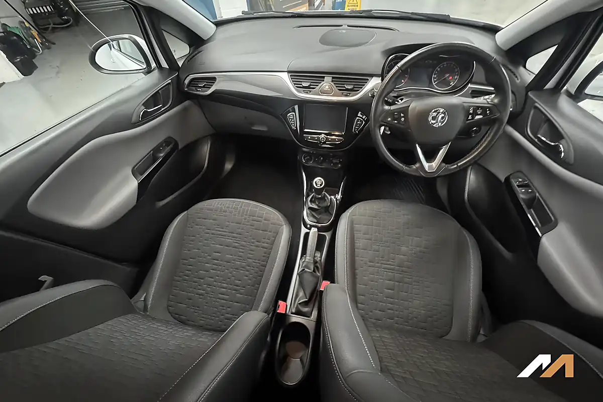 Used 2019 Vauxhall Corsa Se Nav Summit White - Interior and Exterior details 15