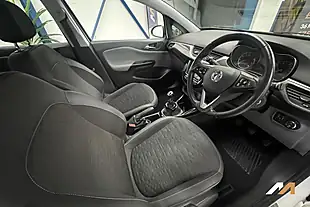Used 2019 Vauxhall Corsa Se Nav Summit White - Interior and Exterior details 16