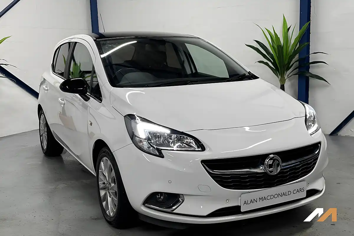 Used 2019 Vauxhall Corsa Se Nav Summit White - Interior and Exterior details 5