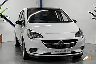 Used 2019 Vauxhall Corsa Se Nav Summit White - Interior and Exterior details 8