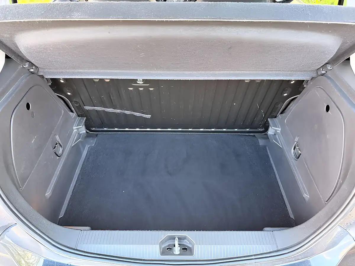 Used 2019 Vauxhall Corsa Sri Vx Line Nav Black - Interior and Exterior details 14