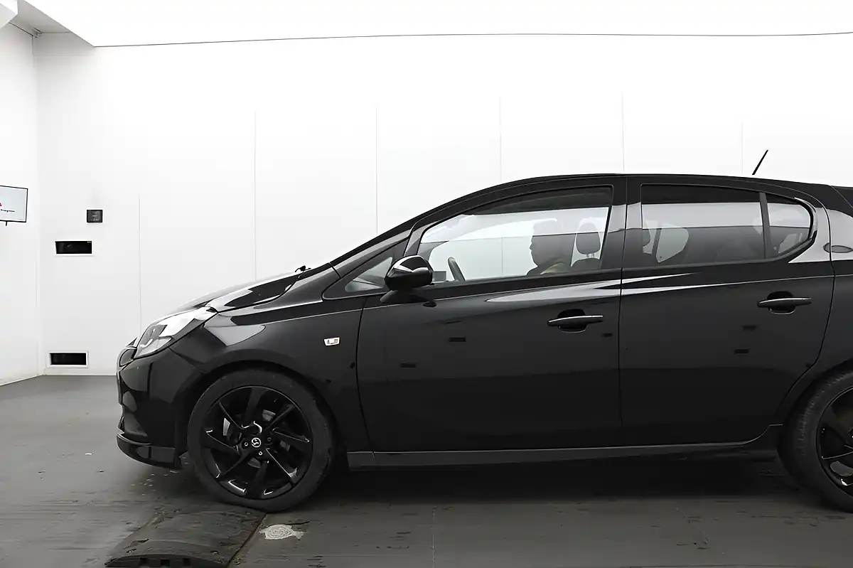 Used 2019 Vauxhall Corsa Sri Vx Line Nav Black - Interior and Exterior details 4