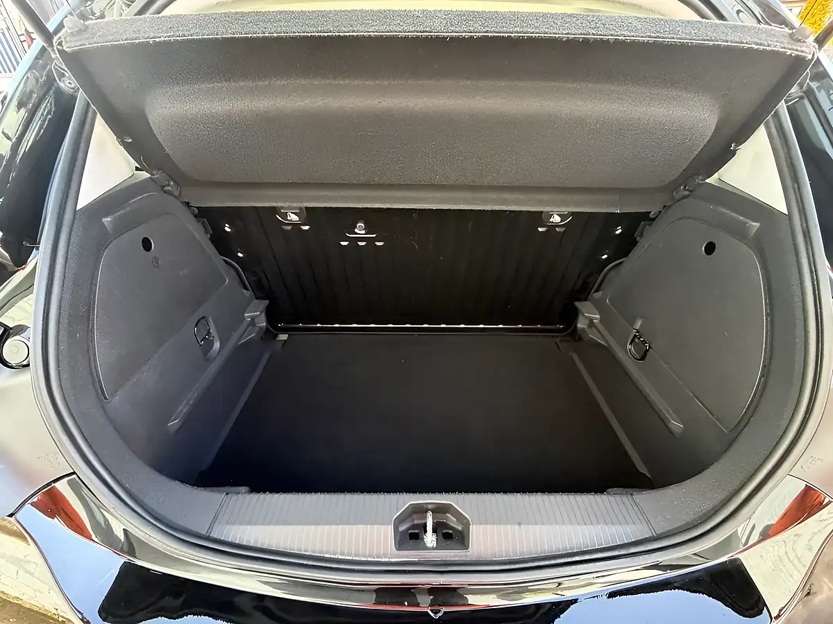 Used 2019 Vauxhall Corsa Sri Vx-Line Nav Black - Interior and Exterior details 17