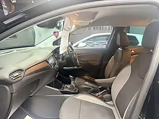 Used 2019 Vauxhall Crossland X Business Edition Nav Black - Interior and Exterior details 14