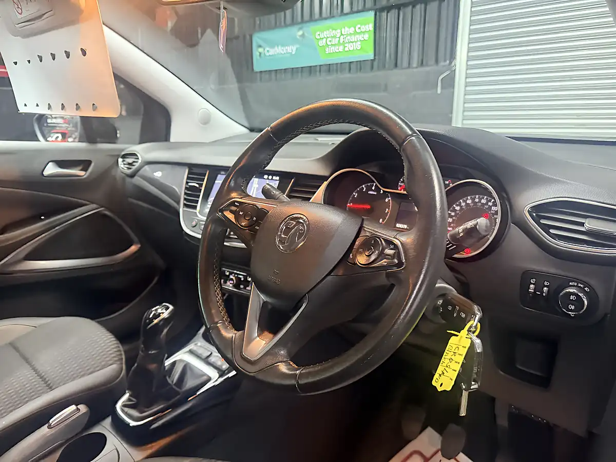 Used 2019 Vauxhall Crossland X Business Edition Nav Black - Interior and Exterior details 15