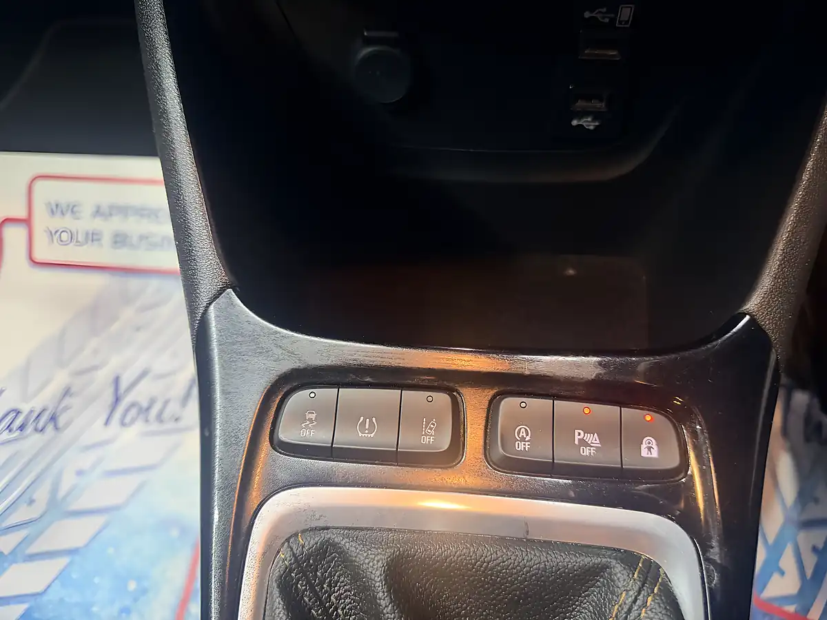 Used 2019 Vauxhall Crossland X Business Edition Nav Black - Interior and Exterior details 19
