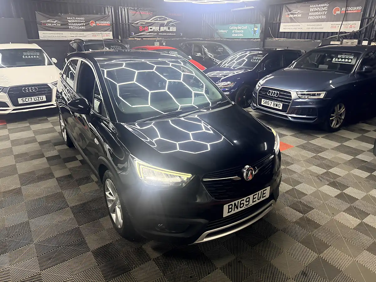 Used 2019 Vauxhall Crossland X Business Edition Nav Black - Interior and Exterior details 3