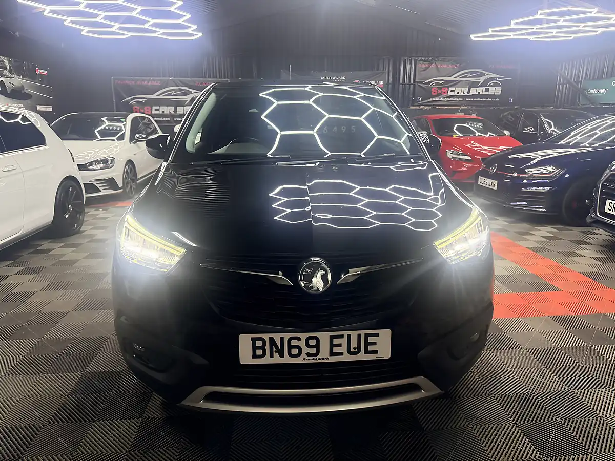 Used 2019 Vauxhall Crossland X Business Edition Nav Black - Interior and Exterior details 4