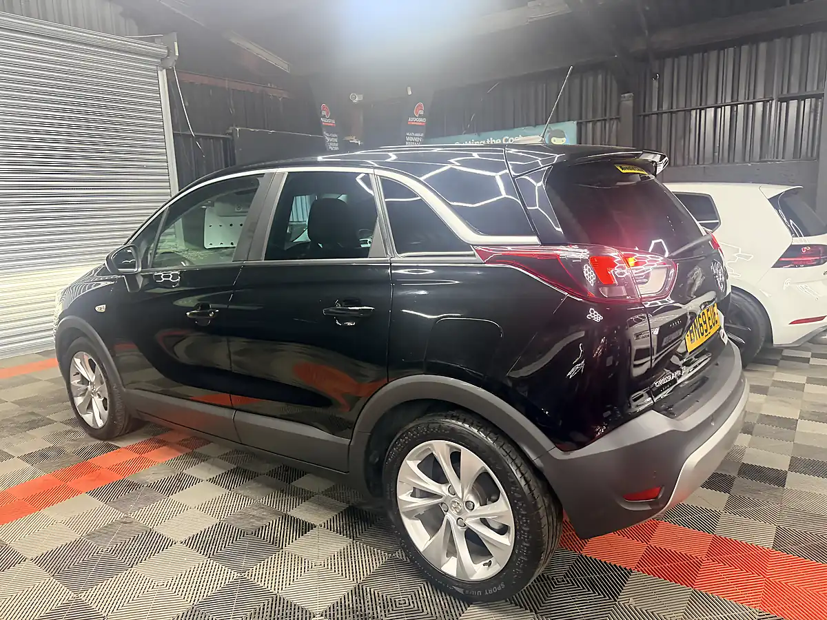 Used 2019 Vauxhall Crossland X Business Edition Nav Black - Interior and Exterior details 6