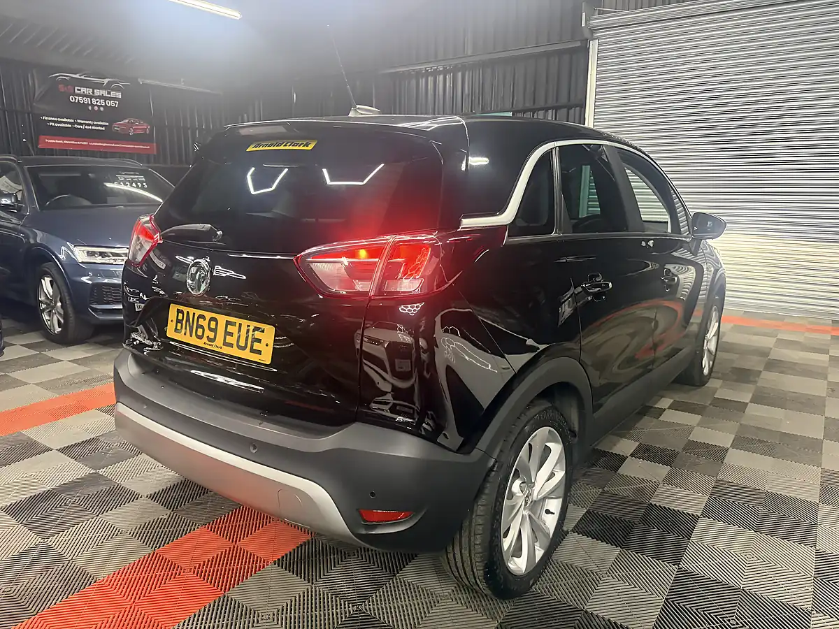 Used 2019 Vauxhall Crossland X Business Edition Nav Black - Interior and Exterior details 8