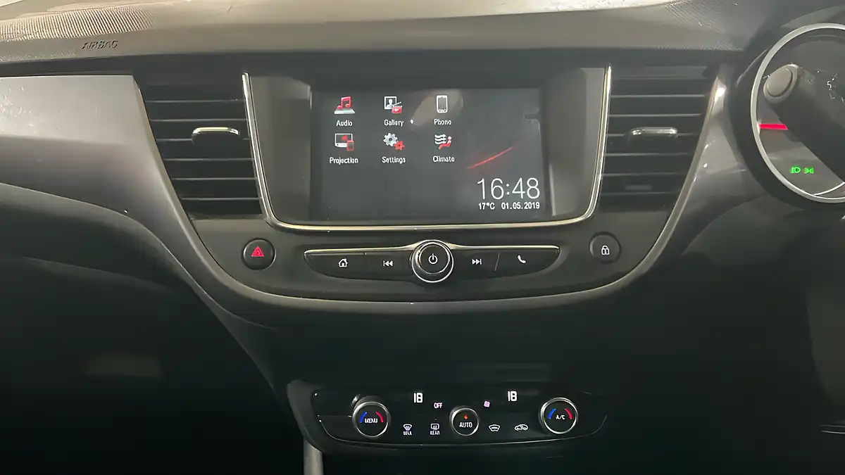 Used 2019 Vauxhall Crossland X Elite Black - Interior and Exterior details 11
