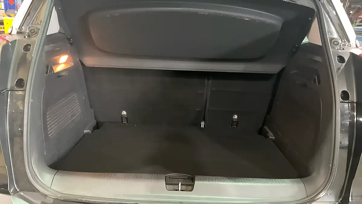 Used 2019 Vauxhall Crossland X Elite Black - Interior and Exterior details 9