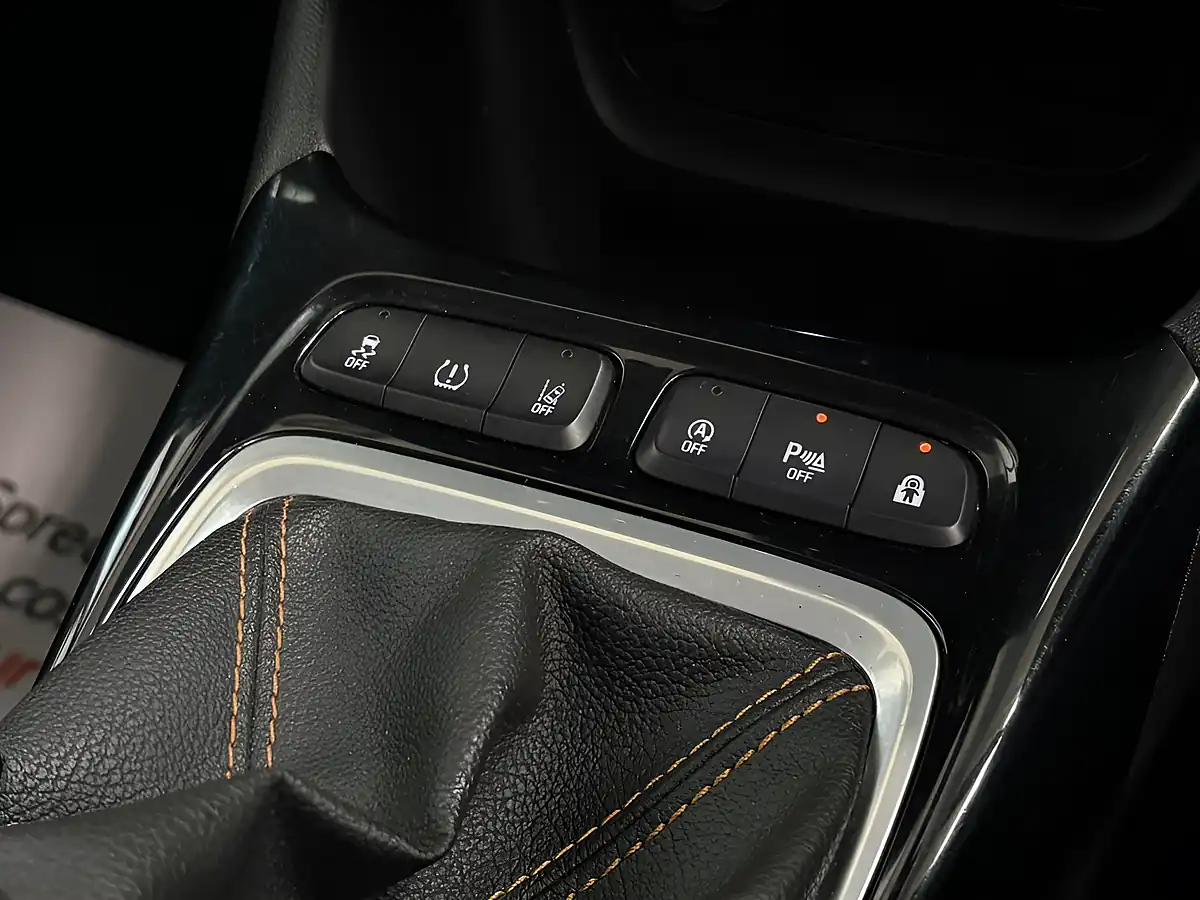 Used 2019 Vauxhall Crossland X Elite Grey - Interior and Exterior details 15